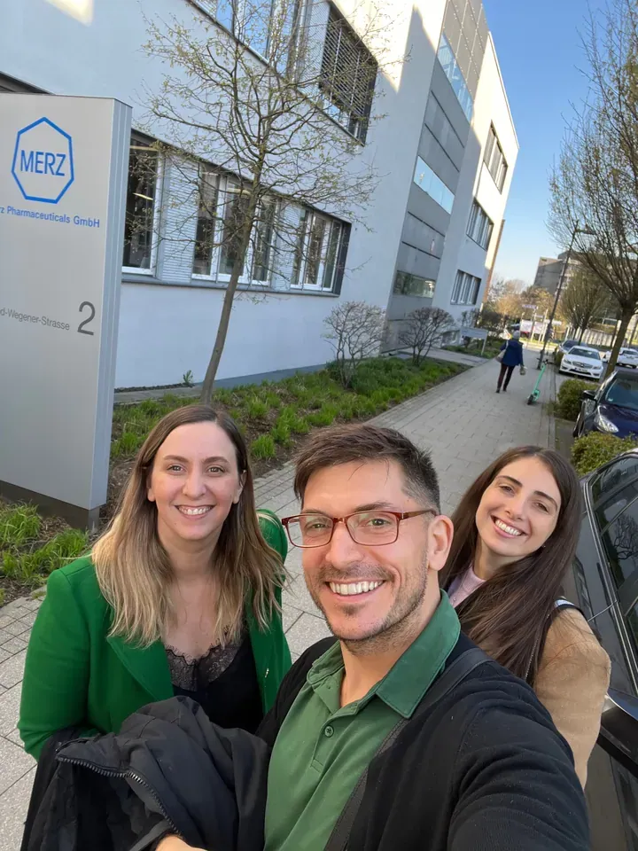 Llegando a la sede, Merz Aesthetics, Alemania